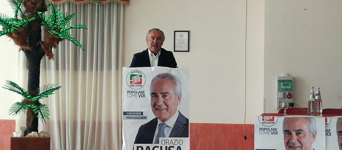 L'on. Orazio Ragusa riunione programmatica a Modica (1)