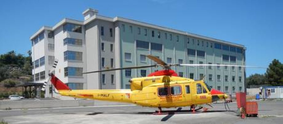 OSPEDALE CANNIZZARO DI CATANIA, PISTA DELL'ELISOCCORSO DEL 118 FERMO DAVANTI NOSOCOMIO/FOTO MAURIZIO D'ARRO'